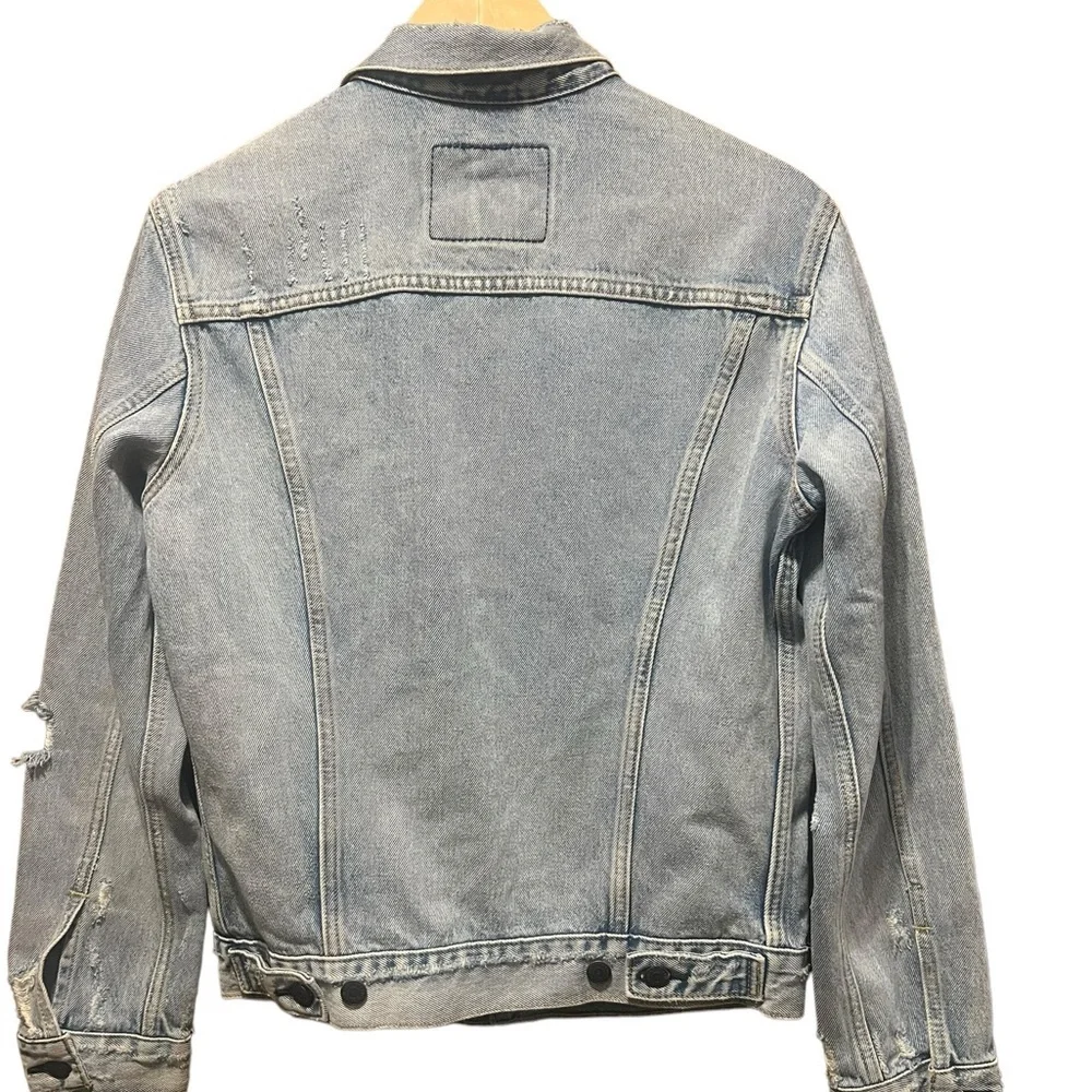 LEVI'S Strauss Men's Blue‎ Denim Trucker Distressed Jean Jacket Size Men's small